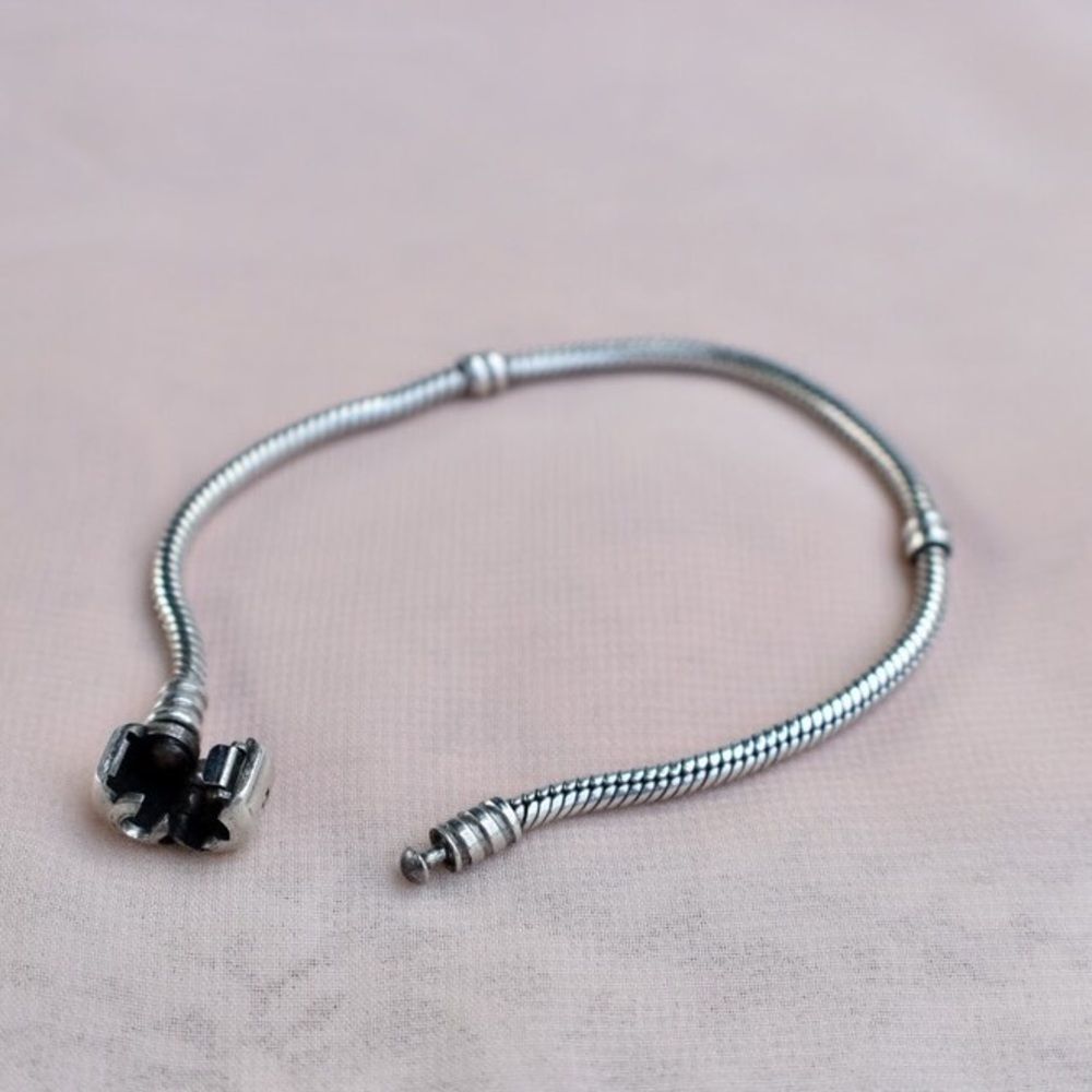100% authentic sterling silver Pandora Iconic Charm Bracelet. Pre-Owned